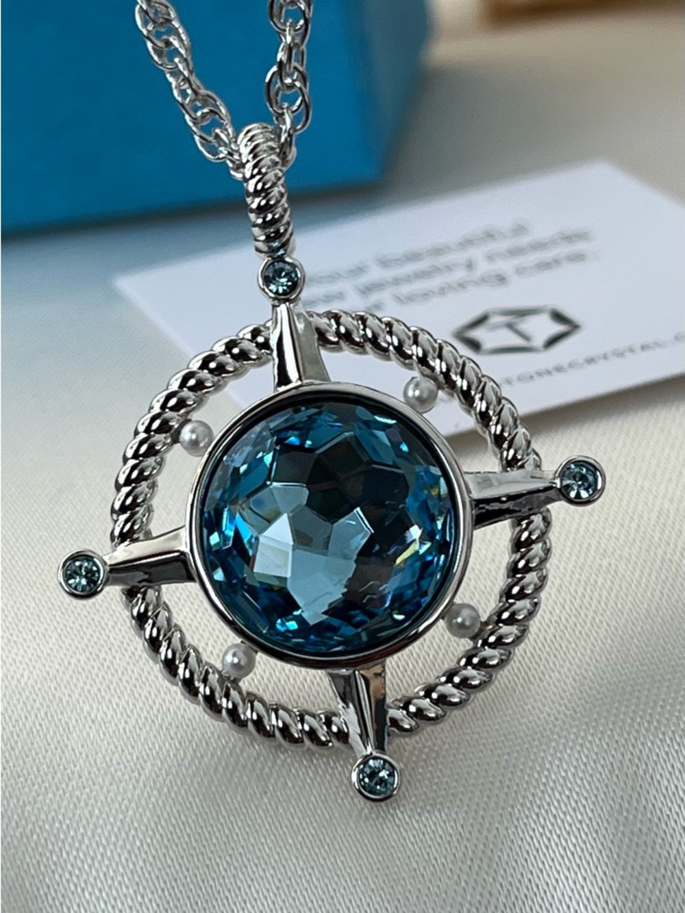 Swarovski’s TSC Find Your Way Necklace Pendant NWT/BNIB Last one‼️ - Picture 9 of 10